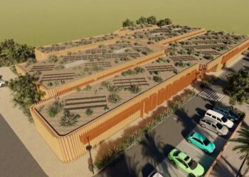 Monzón informa en el Parlamento de la inversión de 9,9 millones para las obras del Centro de Salud Corralejo II