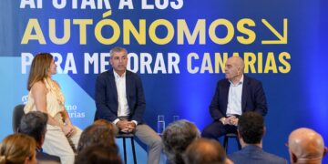 Los autónomos canarios que facturen hasta 50.000 euros anuales ya pueden solicitar la exención del IGIC
