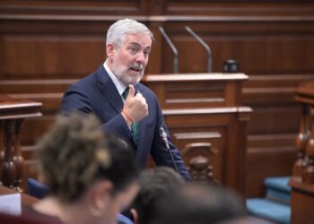 Clavijo llama a las fuerzas políticas “a alcanzar acuerdos” para defender la financiación de Canarias