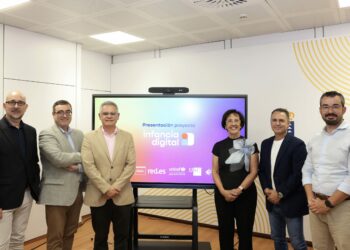 Educación y UNICEF presentan la radiografía del bienestar digital de la infancia y la adolescencia en Canarias