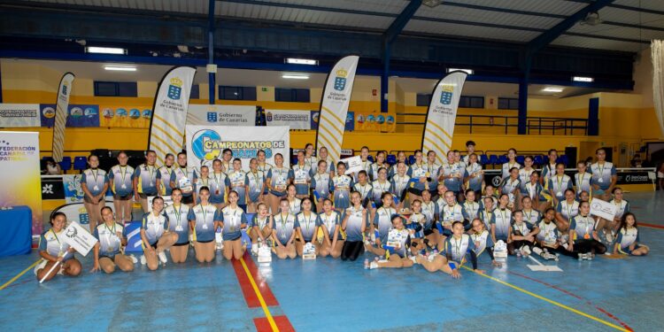 El patinaje artístico se estrena por todo lo alto en los Campeonatos de Canarias de Deportes en Edad Escolar