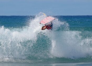 ExpoDeca 2026 se lanza al agua de Las Canteras con un extenso programa de bodyboard