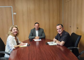 SCS y Colegio de Médicos de Las Palmas analizan la situación de la profesión en los centros sanitarios
