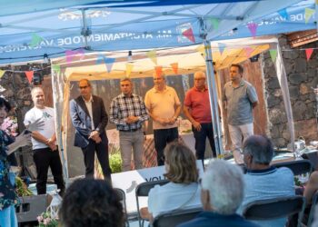 Gobierno y Ayuntamiento de Valverde promocionan la almendra y el higo de El Hierro con una feria en Isora
