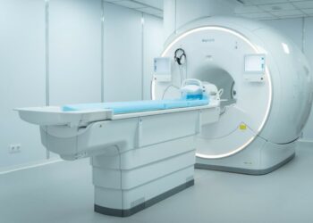 Esther Monzón desgrana las medidas impulsadas para reducir los desplazamientos interinsulares de pacientes