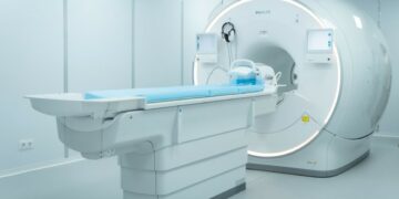 Esther Monzón desgrana las medidas impulsadas para reducir los desplazamientos interinsulares de pacientes