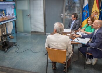 Canarias y Estado avanzan en la creación de un Órgano Bilateral Aeroportuario
