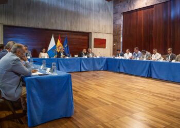 Gobierno y ayuntamientos avanzan en el diseño de un nuevo FDCAN con la cobernanza como eje central