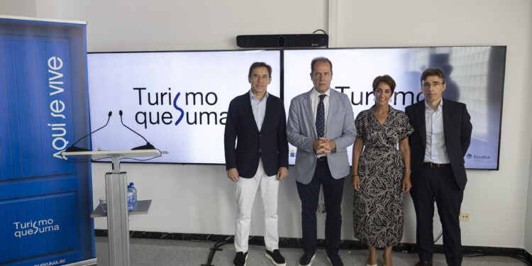 Canarias refuerza su estrategia para acercar el valor del turismo a la ciudadanía con Exceltur y los ayuntamientos