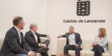 Clavijo reafirma en Lanzarote el compromiso con unos servicios públicos “más cercanos, accesibles y modernos”