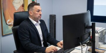 Canarias refuerza la atención a los canarios en Venezuela con más de 15.000 prestaciones
