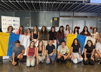 El mejor alumnado de ESO y Bachillerato de Canarias ya disfruta de su inmersión lingüística en Cambridge