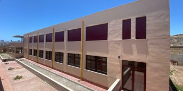 Las infraestructuras educativas del sur de Tenerife suman diez actuaciones finalizadas y una veintena de avances