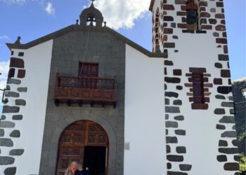Sanidad impulsa un proyecto piloto para reducir el consumo de psicofármacos entre mujeres palmeras