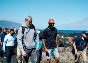 El Gobierno analizará en La Gomera técnicas innovadoras para eliminar el rabo de gato