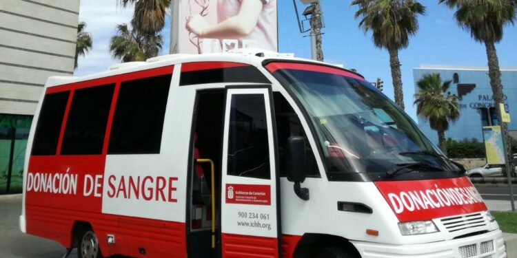 El SCS facilita la donación de sangre en las zonas comerciales de Canarias