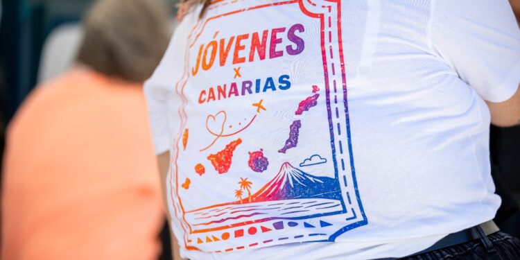 La juventud canaria reclama participación real, oportunidades para emanciparse y una Canarias para hacer su vida