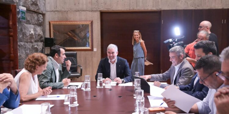COAG reivindica en Canarias la necesidad de defender un POSEI independiente y con financiación adecuada