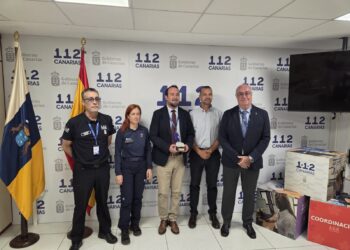 El 112 Canarias recibe un reconocimiento de la NASA por su contribución en el desarrollo del proyecto lunar Artemis