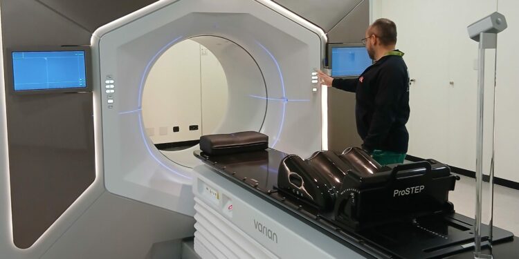 El HUC ha realizado más de doscientos tratamientos de radioterapia adaptativa guiada por imagen
