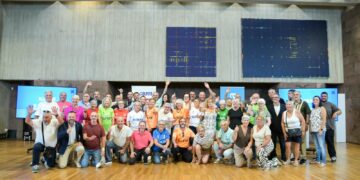 Bienestar Social y la Fundación del CD Tenerife aglutinan a más de 600 mayores para luchar contra la soledad