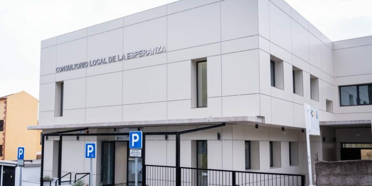 Sanidad destina cerca de diez millones de euros a obras en centros de salud y consultorios locales de Tenerife