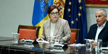Canarias agiliza la acreditación de centros y refuerza su capacidad para reducir listas de espera en dependencia