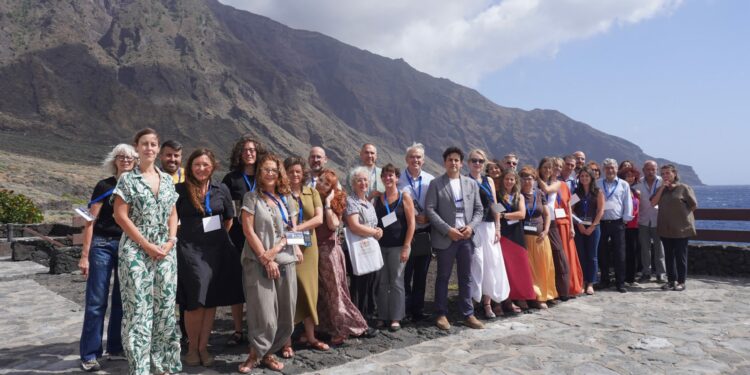 El Hierro reúne a especialistas y colectivos para abordar el patrimonio y la participación ciudadana