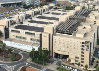 El Hospital Doctor Negrín organiza la II Semana del Bienestar dirigida a sus profesionales