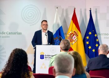 Canarias alerta de que la ruta atlántica sigue activa pese al descenso de las llegadas a las islas
