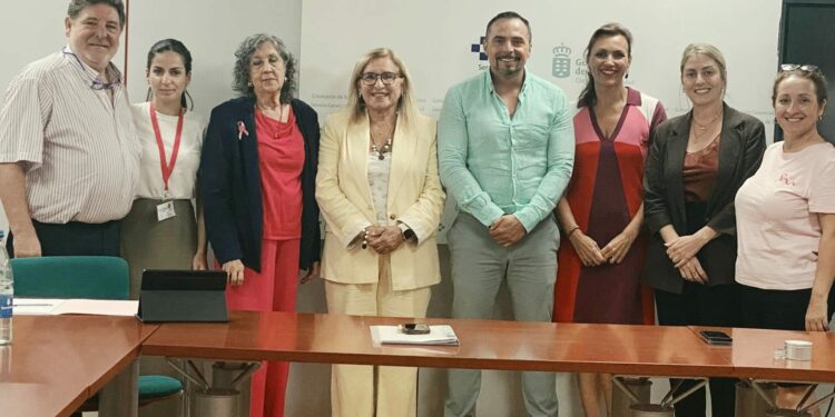 El SCS incorpora a su cartera de servicios la micropigmentación de areola para mujeres con cáncer de mama