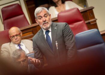 Clavijo ve necesaria la negociación con el Estado para desatascar asuntos que son importantes para Canarias