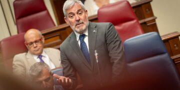 Clavijo ve necesaria la negociación con el Estado para desatascar asuntos que son importantes para Canarias
