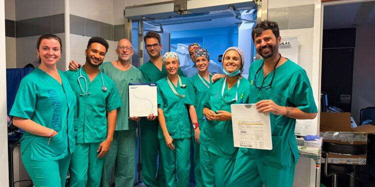 El Doctor Negrín incorpora una tecnología con ultrasonidos para tratar la trombosis venosa cerebral compleja