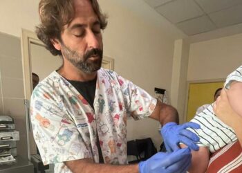 Sanidad inicia la inmunización contra el Virus Respiratorio Sincitial en los centros de salud
