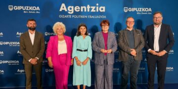 Canarias estudia la aplicación del marco europeo para mejorar la calidad de los servicios sociales