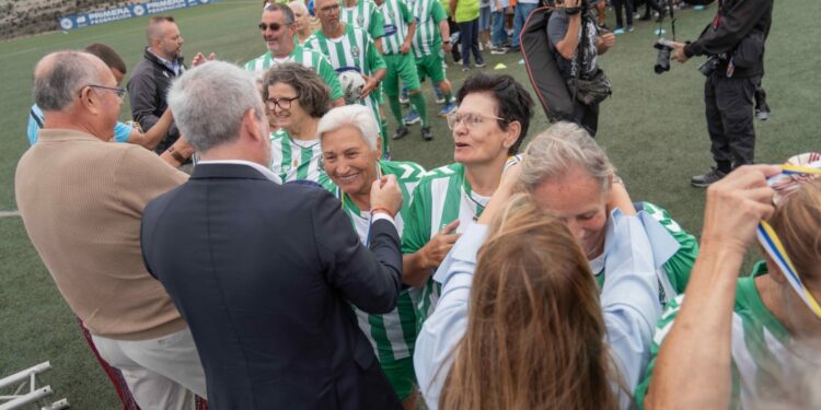 El Gobierno de Canarias fomenta la longevidad activa y combate la soledad no deseada a través de AlGolpito
