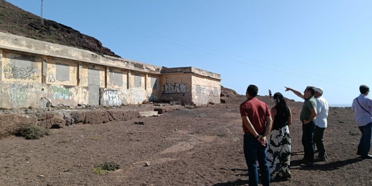 El Gobierno impulsa con el Cabildo y Agüimes una hoja de ruta para recuperar la Batería de Arinaga