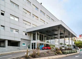 Un centenar de expertos abordan en el Hospital La Candelaria la importancia del diagnóstico precoz