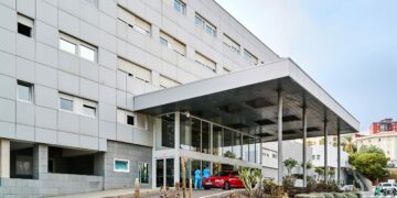 Un centenar de expertos abordan en el Hospital La Candelaria la importancia del diagnóstico precoz