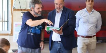 Educación acerca el patrimonio lingüístico de Canarias a las aulas a través de un diccionario de canarismos