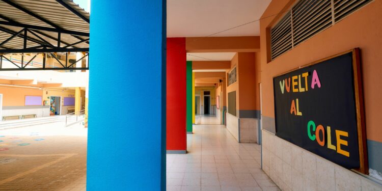 Educación establece medidas de apoyo para el regreso a las aulas del alumnado con enfermedades graves