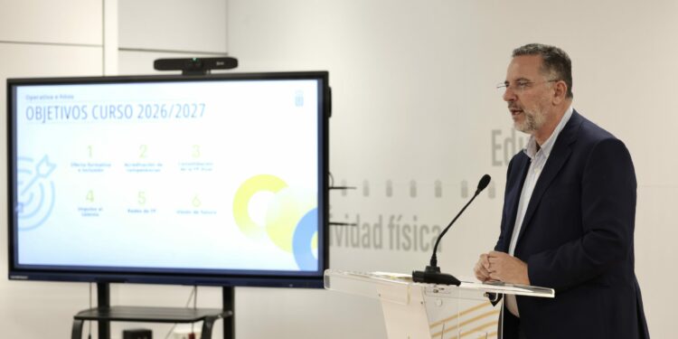 El Consejo Canario de Formación Profesional analiza la evolución de estas enseñanzas y su situación en las islas