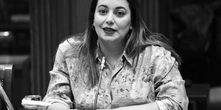 La diputada Cristina Calero durante una comisión