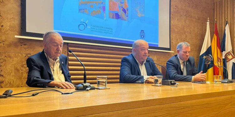 Salud Pública expone el programa de Vigilancia Entomológica del SCS para el control de mosquitos invasores