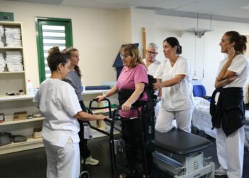 El Molina Orosa incorpora un exoesqueleto robótico para la rehabilitación de pacientes con trastornos neurológicos
