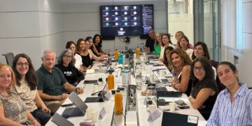 Profesionales del SCS exponen su experiencia en atención sanitaria y social domiciliaria en un encuentro nacional
