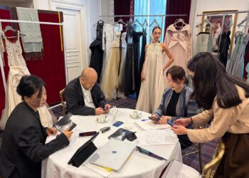 La moda canaria se promociona al exterior en la Semana de la Moda de París