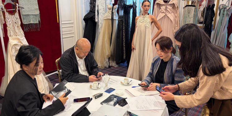 La moda canaria se promociona al exterior en la Semana de la Moda de París